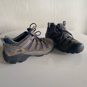 KEEN Gray and Blue and Black Hiking Shoes